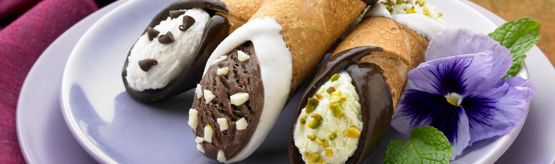 Ice Cream Cannolis