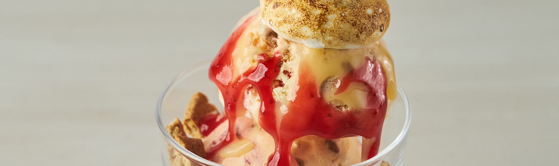 Strawberry Cheesecake S'mores Sundae