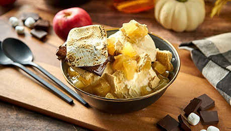 Campfire Apple Pie Sundae