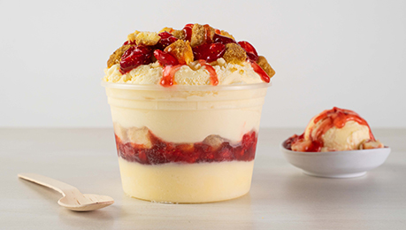 Strawberry Cheesecake Sundae – ½ Pint