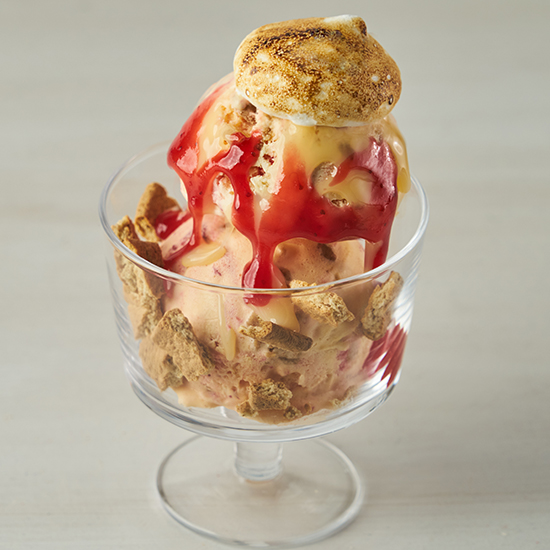 Strawberry Cheesecake S'mores Sundae