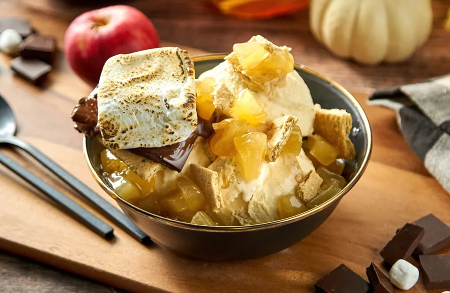 Campfire Apple Pie Sundae